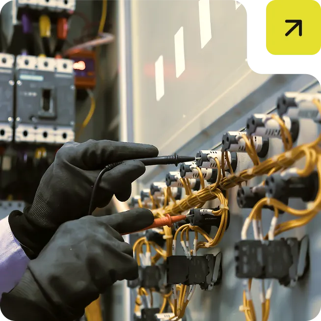 Montaje eléctrico de paneles solares